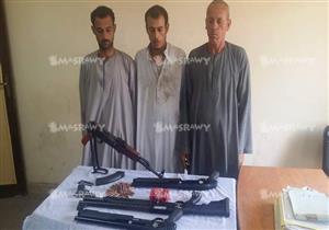 ضبط 3 تجار سلاح في الصف- (صورة)