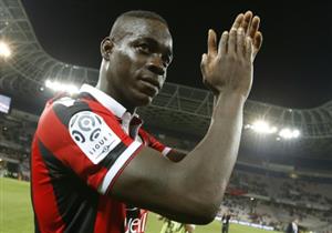 الإيطالى بالوتيلى يحصل على بطاقته الحمراء الأولى فى فرنسا