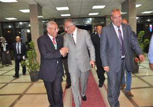 بالصور - وزير التعليم العالي: لا نهدف لتأهيل الطلاب للوظائف الحكومية.. والإبداع غايتنا