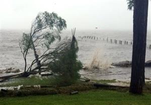 إعصار "هيرمين" يضرب ساحل فلوريدا ويقطع الكهرباء عن آلاف الأشخاص