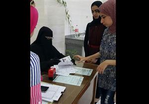 800 طالب يوقعون الكشف الطبي لتقديم أوراقهم بجامعة دمياط