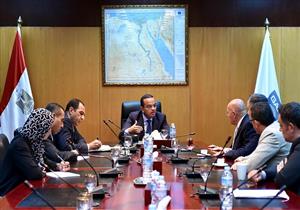 الاستثمار تبحث إقامة منطقة متخصصة للنسيج بالمنيا على مساحة 306 فدان