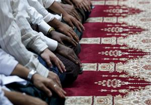 البحوث الإٍسلامية: إدراك المصلى التشهد الأخير فى الصلاة تحسب له جماعة