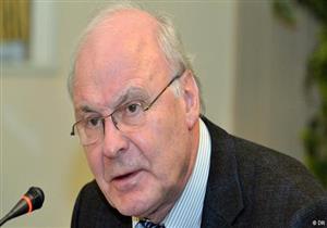 خبير ألماني: الغرب يتهرب من دعم المعارضة السورية عسكريا