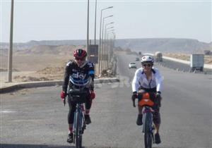 بالصور.. السويس أول محطة ترانزيت في سباق دراجات يقطع القارة السمراء