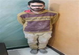 بعد تمزيق "بلطجي" لجسد مسن وسرقته بالدقهلية.. المتهم يقع في قبضة الأمن - صور