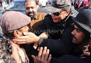 مشهد تاريخى.. أمناء شرطة يحتفلون مع الشعب بـ "تيران وصنافير مصرية"