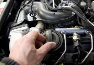 في ثلاث خطوات.. تعلم كيف تنظف محرك سيارتك