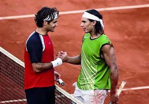 فيدرر يهزم عناد نادال ويتوج بلقبه الخامس في أستراليا المفتوحة