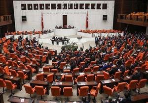 تركيا: القبض على نائبين برلمانيين موالين للأكراد