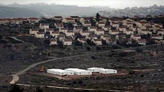 إسرائيل تبدد العقبات أمام بدء بناء مستوطنة قد تقسم الضفة الغربية