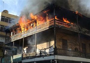 بالصور.. انهيار جزئي لعقار خشبي ببورسعيد بعد اندلاع النيران فيه