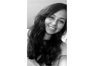 مصراوي يحاور الفتاة التي شاركت السيسي في وضع حجر أساس "العاصمة الادارية"​