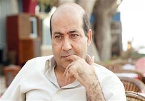 طارق الشناوي يعلق على إعلان يسري نصر الله البحث عن وظيفة "طباخ"