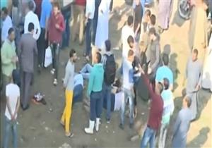 اللقطات الأولية لحادث سقوط سيارتين من أعلى المحور