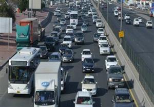 المرور: اصطدام سيارة ملاكي بمواطنين على الدائري