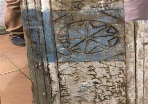 ضبط عاطل وبحوزته جداريات أثرية وإحباط محاولتين للتنقيب عن الآثار بالأقصر وأسيوط(صور)