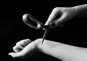 "هشام" فشل في قطع شريان يده فذبح نفسه داخل "مسجد المغفرة" بعد الفجر