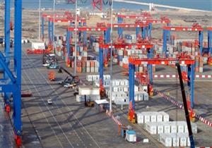 موانئ بورسعيد تستقبل 25 سفينة بضائع وحاويات 