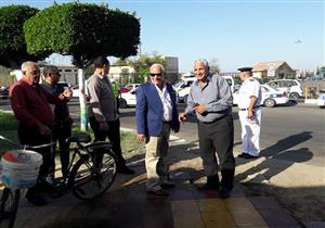 بالصور - محافظ بورسعيد يتفقد "بورفؤاد" ويوجه بالعناية بالمسطحات الخضراء