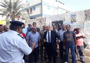 محافظ الإسكندرية يصل موقع حريق العجمي.. ويعلن حالة الطوارىء بالمستشفيات (صور)