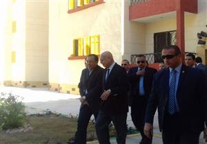 رئيس الوزراء يختتم جولته إلى الأقصر بتفقد مدينة طيبة 