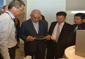 وزير الصناعة يفتتح مجمعًا للصناعات الصغيرة في السويس