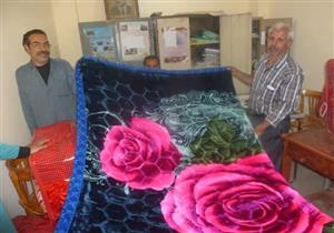 بالصور.. جمعية زراعية تعرض بطاطين للبيع.. ووكيل الوزارة: جاري التحقيق