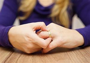 "شيماء" تخلع "سلطان": متصور سيلفي مع لبنانية