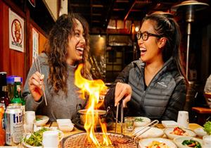 دكتورة تغذية توضح بعض الأسباب وراء تناول الكثير من الطعام خلال الشتاء‎