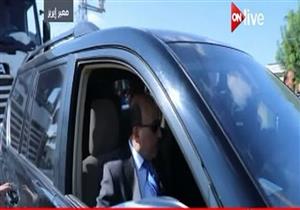 لحظة وصول السلطة الفلسطينية معبر ايزيز لتسليم إدارته برعاية مصرية