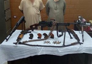 القبض على 7 هاربين وضبط 21 قطعة سلاح بقنا 