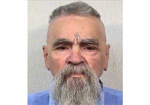 وفاة السفاح الأمريكي تشارلز مانسون 