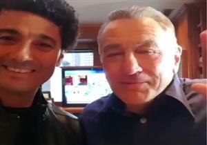 بالفيديو - روبرت دي نيرو يصل إلى مصر لحضور افتتاح مهرجان القاهرة السينمائي  