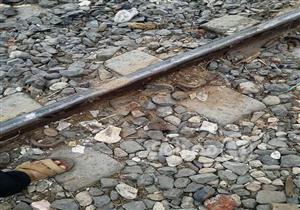 عبور خاطئ كلفه حياته.. التحريات تكشف كواليس مصرع شاب بمزلقان العياط