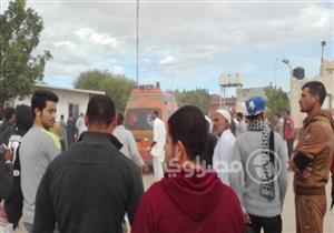 الصور الأولى من أمام مستشفى بئر العبد.. "تبرع بالدماء ونقل مصابين"