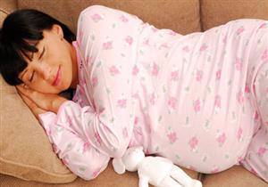   نوم الحامل على ظهرها خطير على الجنين.. 5 نصائح تدلك على الوضعية الصحيحة