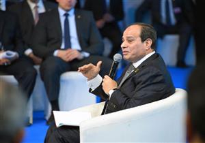 السيسي لوزيرة البيئة: "عايزين محدش يتأذى من تشغيل المصانع"
