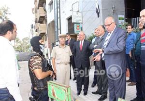 بلاغ تجريبي عن سطو مسلح على البنك الأهلي بدمياط (صور)