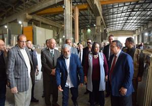 بالصور.. محافظ القاهرة يتفقد تطوير "شق الثعبان"