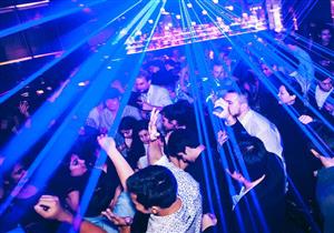  رجل أعمال يقيم حفلة بعد علمه بإصابته بالسرطان.. والسبب