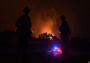 18 ألف بناية تحت التهديد مع استمرار انتشار حريق "توماس" بجنوب كاليفورنيا