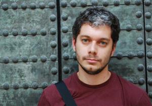 تعرف على أسباب ظهور الشعر الأبيض في سن الثلاثين