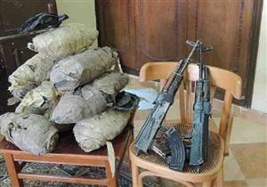 ضبط ١٤ قطعة سلاح ناري وكمية من المخدرات في حملة أمنية بقنا