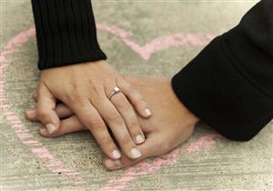 ما حكم الحب بين الشاب والفتاة، وما حكم تعلق القلوب ببعضها؟