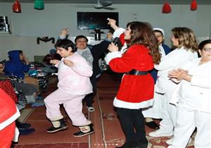 بالصور- تفاصيل زيارة نجوى كرم لدور رعاية المسنين على مدار 4 أيام