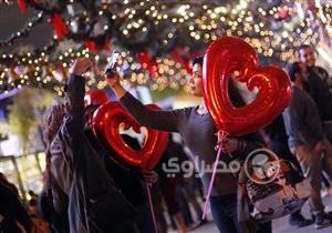 ألبوم صور| احتفالات المصريين بالعام الجديد بمنطقة التجمع الخامس
