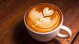 ماذا تفعل مشروبات الكافيين بالدماغ؟.. لن تتوقع