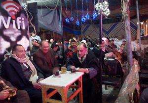 بالصور.. مقاهي كفر الشيخ كاملة العدد استعدادًا لمشاهدة مباراة المنتخب