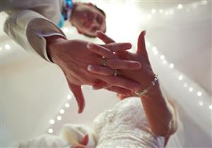 خمس نصائح من السيدة عائشة للزوجات